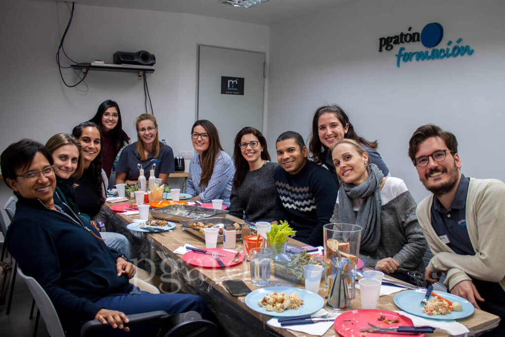 Curso de estética y Rehabiliatción dental en Barcelona. Práctica de fotografía y color